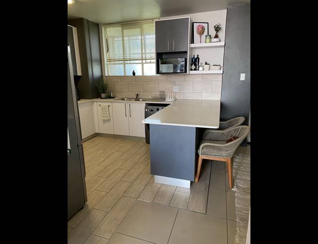 1 BEDROOM APARTMENT FOR SALE IN BEDFORD GARDENS